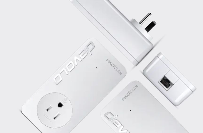 Magic 2 LANadpater is displayed in four different directions.